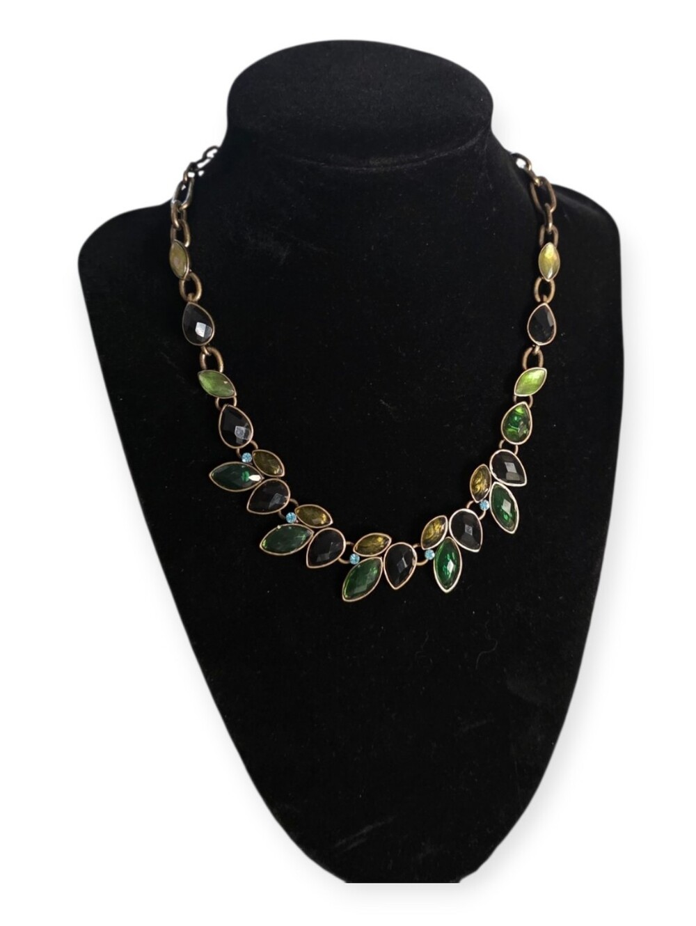 Vida Vintage Green & Black Faceted Stone Statement Necklace 14" + 2" Extender